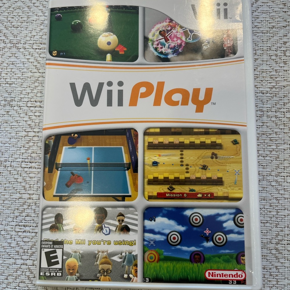 Nintendo Wii Play Game - White